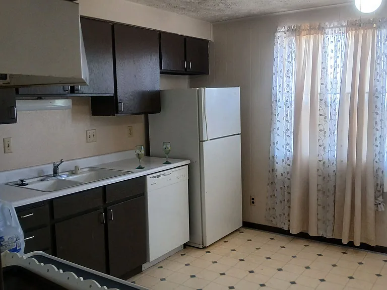 426 N 22nd St #8 — Photo 1
