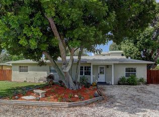 8435 Flame Vine Ave, Seminole, FL 33777