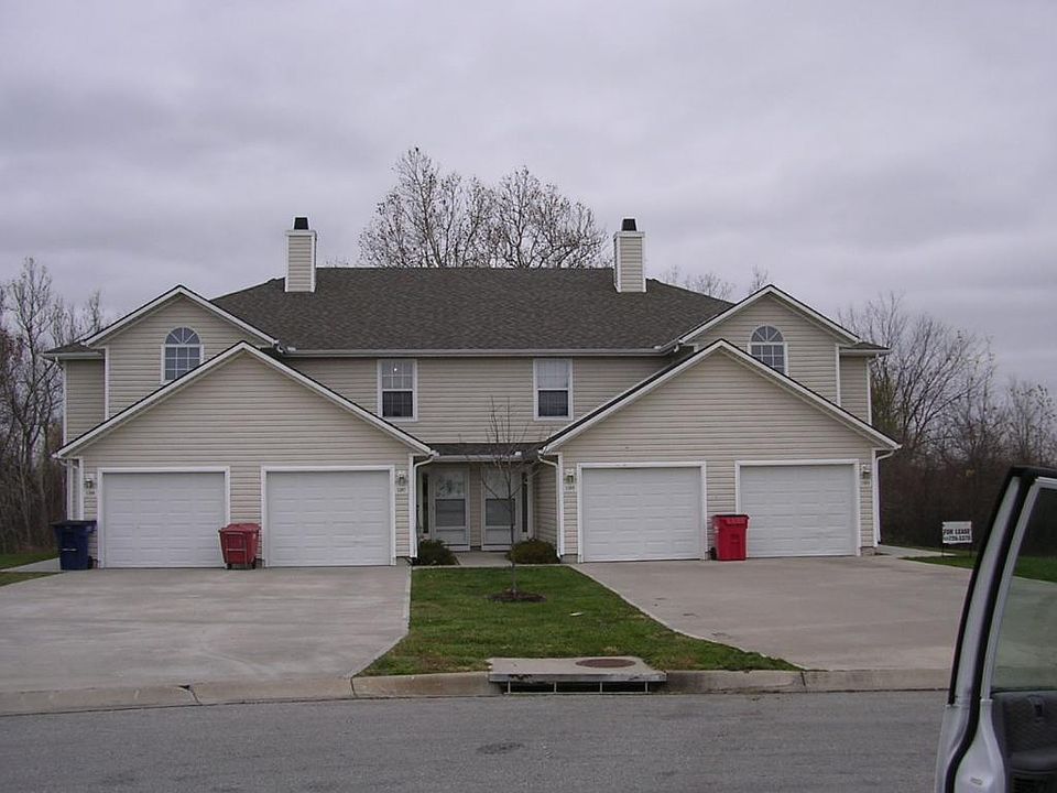 1st image of 1289 NW Phelps Ct
