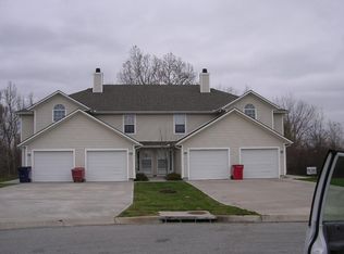 1289 NW Phelps Ct, Grain Valley, MO 64029