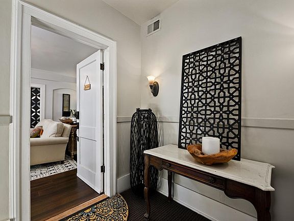 4th image of 4436 J C Nichols Pkwy #1