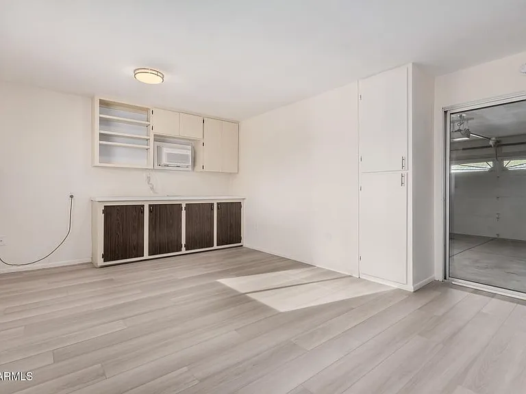 10641 W Boswell Blvd — Photo 12