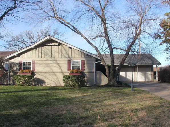 6206 E 12th St N, Wichita, KS 67208