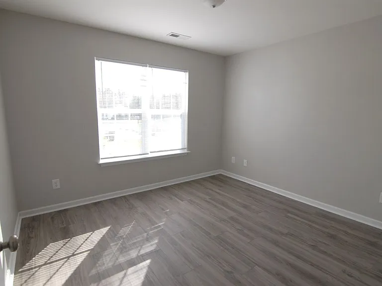 2804 Pleasant Garden Rd — Photo 7