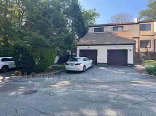 5 Ellen Heath Dr, Matawan, NJ 07747