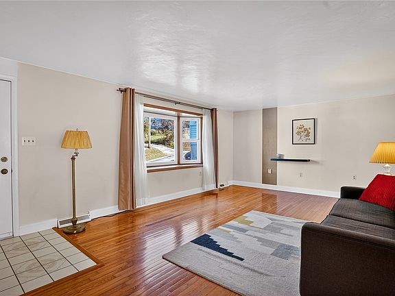 5th image of 535 Donnan Ave
