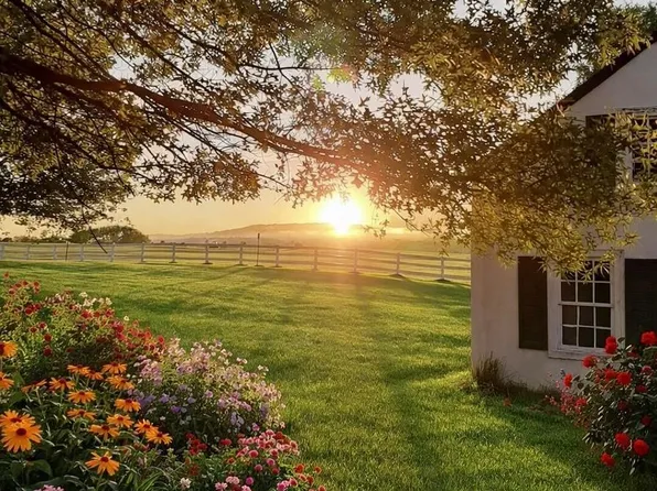 215 Nockamixon Rd, Kintnersville, PA 18930