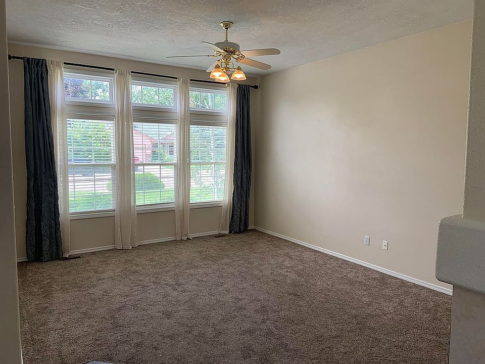 2nd image of 720 N Abernathy Way