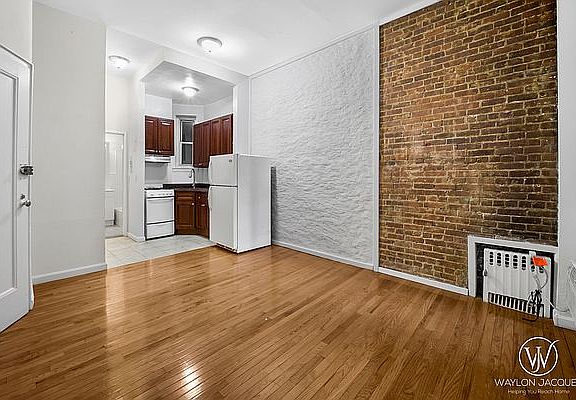 2nd image of 519 E 81st St APT C