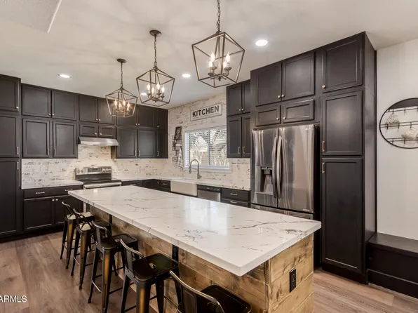 1631 N AVOCA --, Mesa, AZ 85207