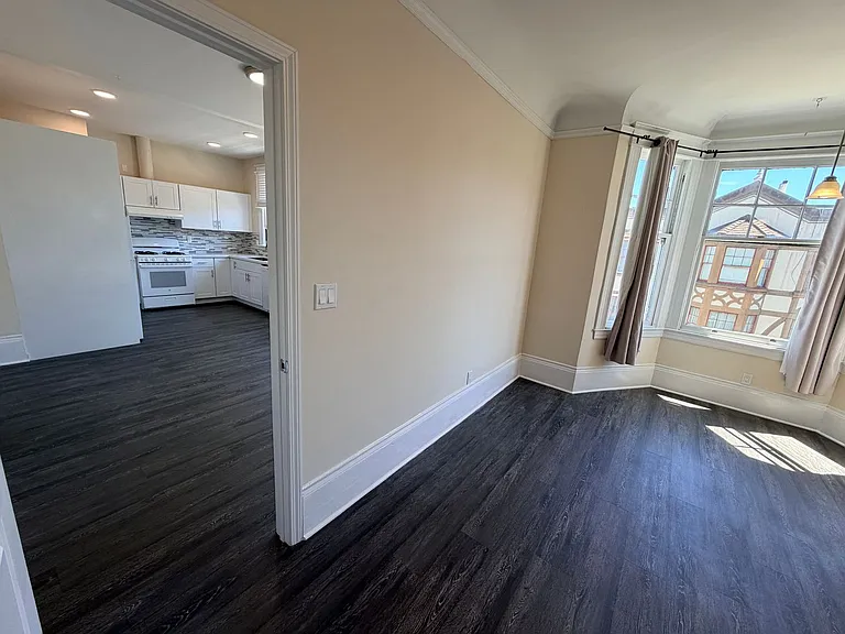 994-998 Guerrero St — Photo 11