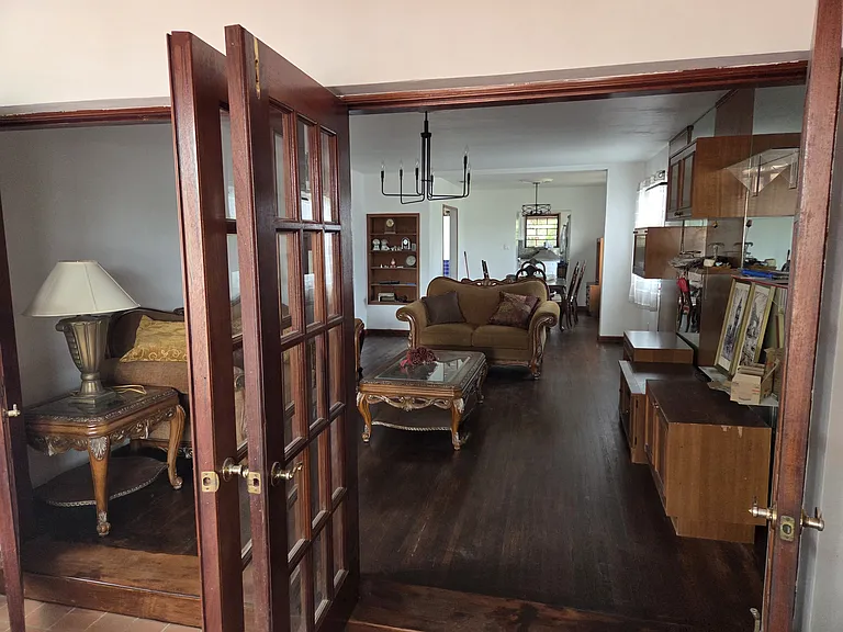 164 Navajo St — Photo 3