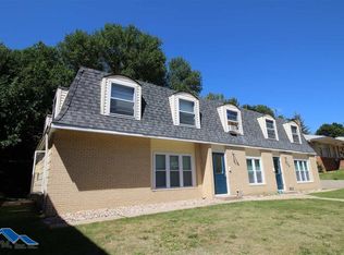 1425 8th St NW #5, Minot, ND 58703