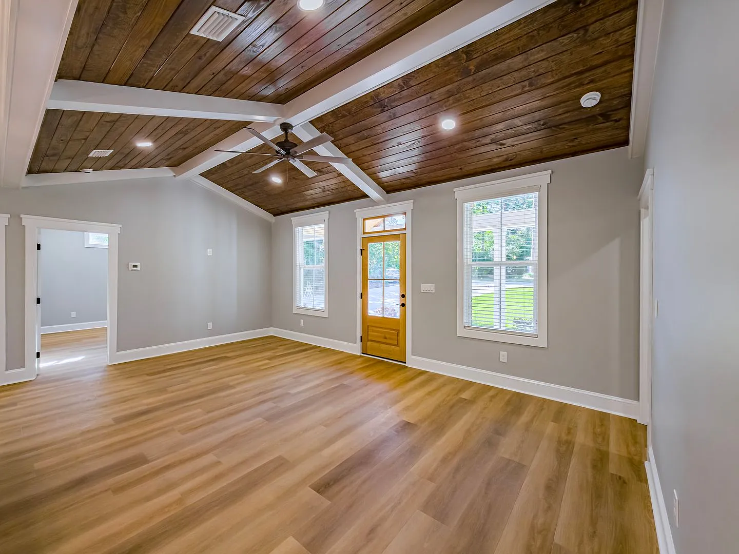 807 Cherokee Ave Unit A **Move In Special — Photo 3
