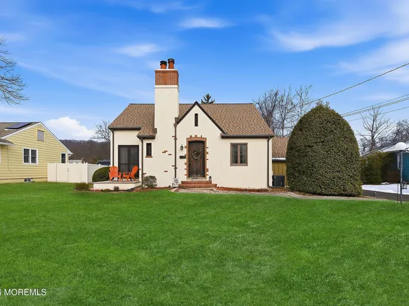 265 Metape Circle S, Bound Brook, NJ 08805