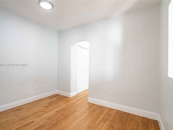 4th image of 7301 Carlyle Ave APT 7