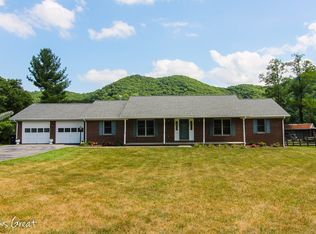 4937 Catawba Creek Rd, Catawba, VA 24070