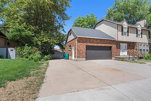 2569 N 2900 E Photo 1