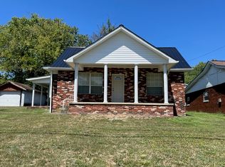 2512 Virginia Ave, Hurricane, WV 25526