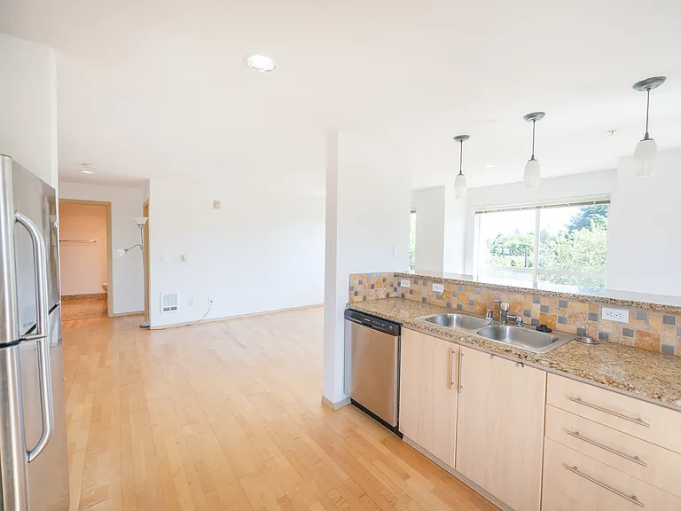 424 N 85th St #301-1 — Photo 12