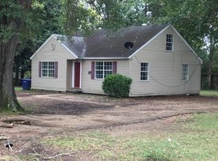 206 King St, Batesville, MS 38606