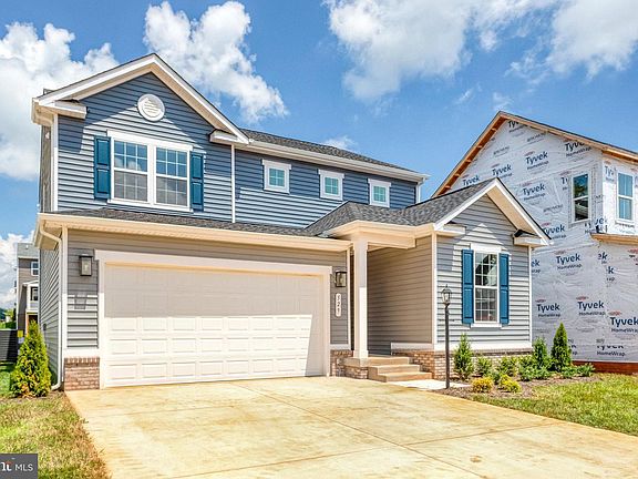 2nd image of 529 Aster Ln