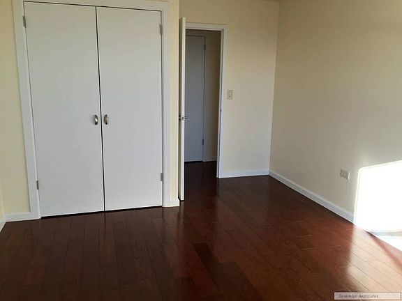 4th image of 150 W 225th St APT 4E