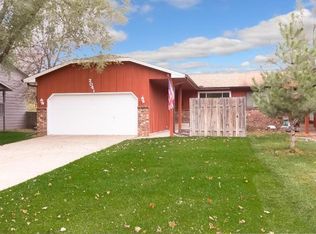 2041 111th Ln NW, Coon Rapids, MN 55433