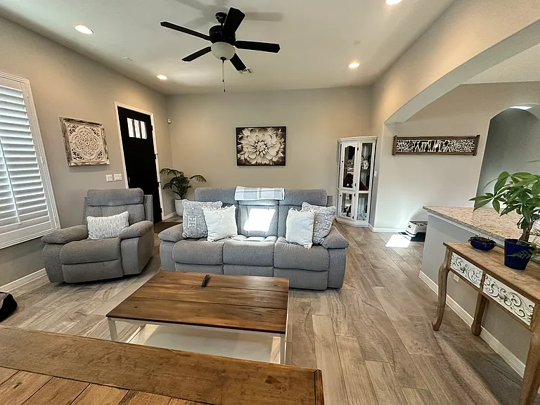 12521 Triple Crown Ave — Photo 11