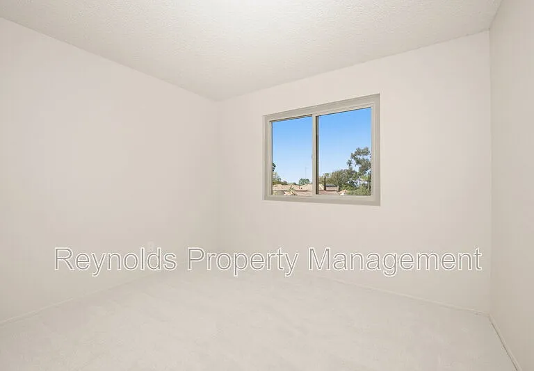 9462 Pipilo St — Photo 15