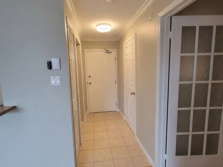 260 Brittany Dr #414 — Photo 3