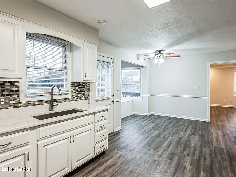 12024 Lavenia Ln — Photo 4