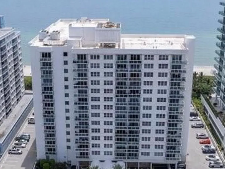 6917 Collins Ave #622 — Photo 3