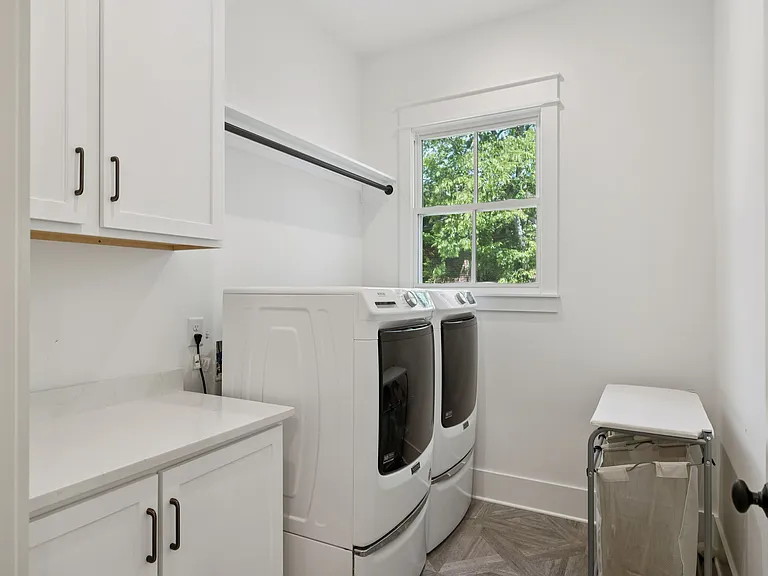 2203 Hobbs Rd — Photo 42