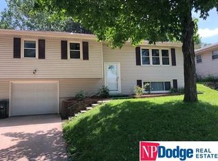 6621 S 83rd Ave, Ralston, NE 68127