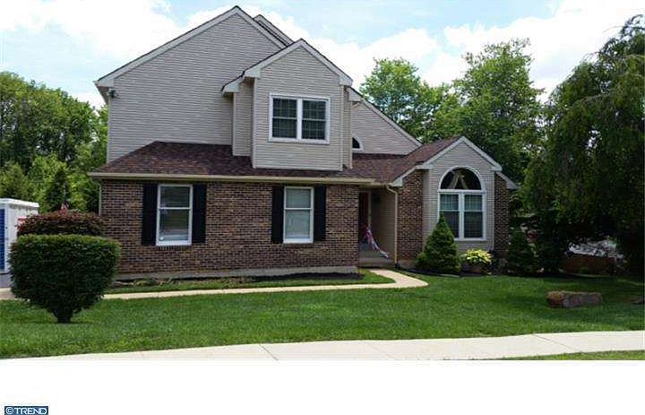 1st image of 212 Belvedere Dr