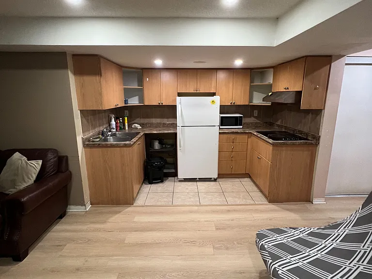 94 Rouge River Dr #BASEMENT — Photo 6