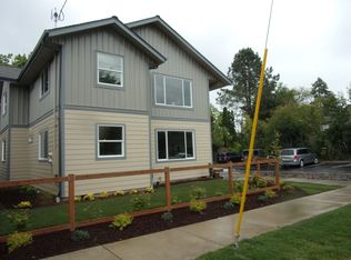 905 NW 29th St #100 & 200, Corvallis, OR 97330