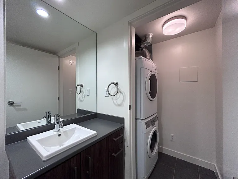 180 Switchmen St — Photo 44