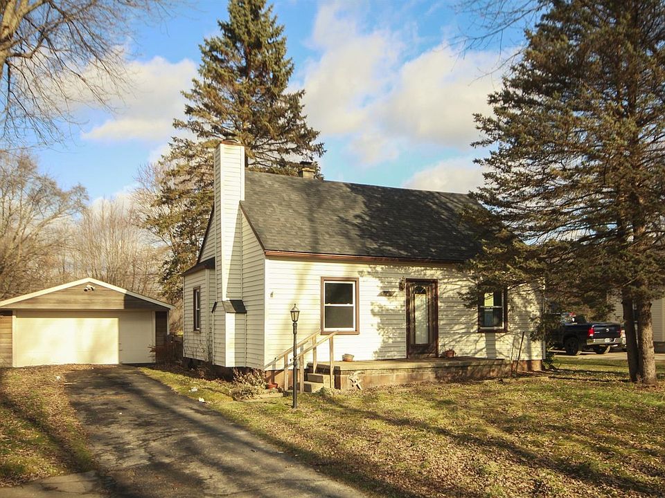 1st image of 46716 Ayres Ave