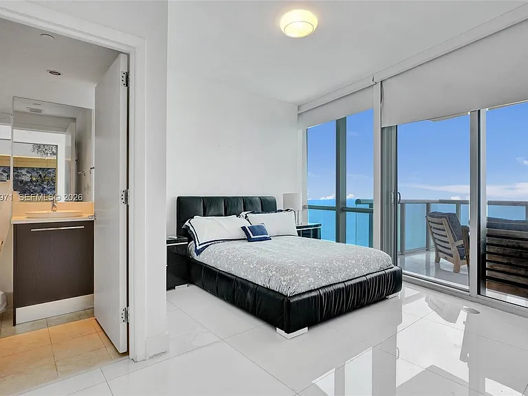 17121 Collins Ave #3206 — Photo 15