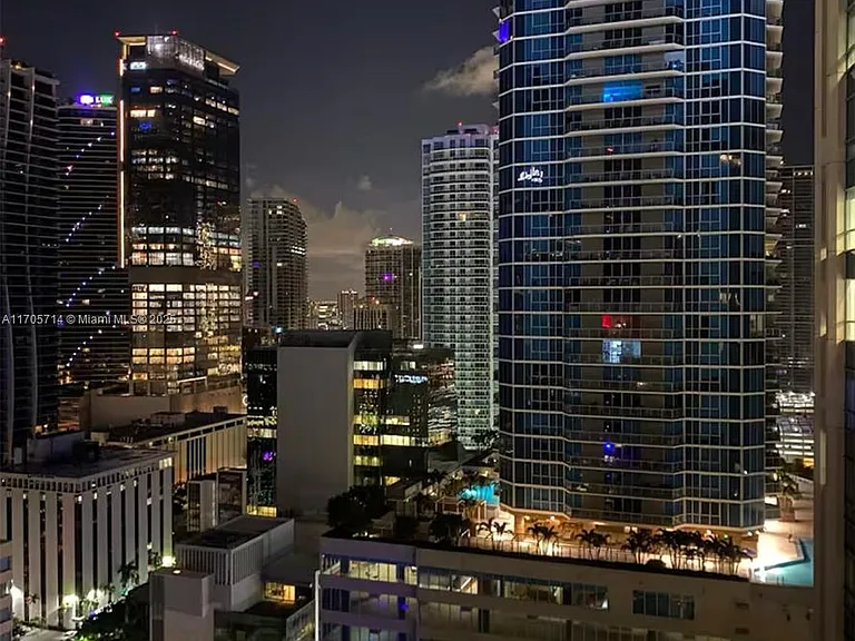 1200 Brickell Bay Dr #3220 — Photo 35