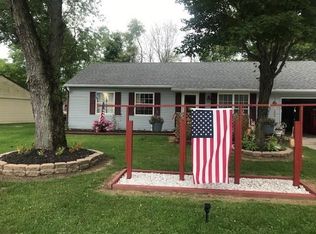 240 N Meadow Ln, Albany, IN 47320