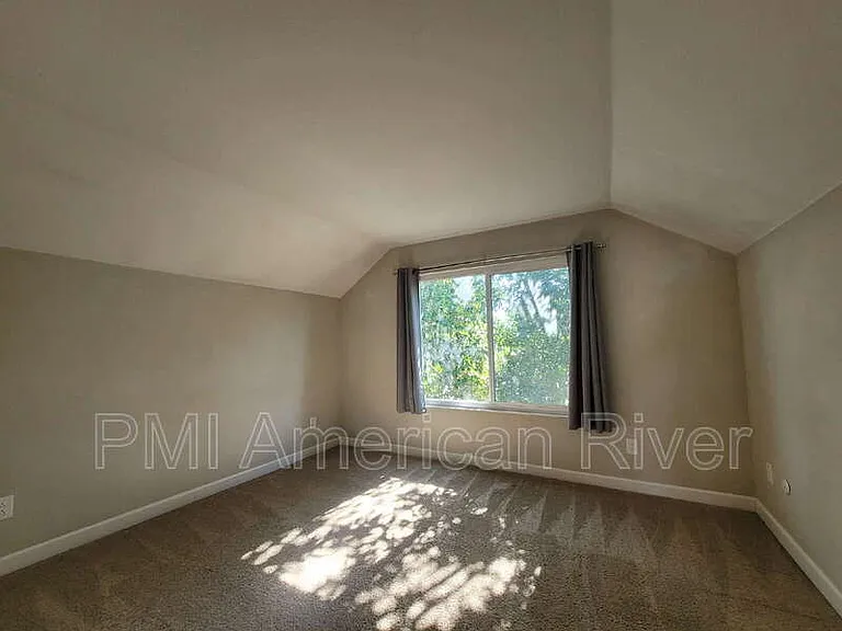 8924 Sutters Gold Dr — Photo 9