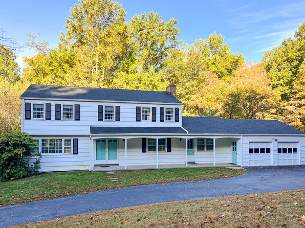 72 Mariner Circle, Trumbull, CT 06611