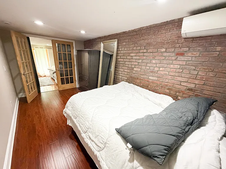 25-35 33rd St #1 — Photo 5