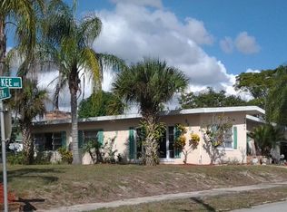 2500 Lakeview Dr, Sebring, FL 33870