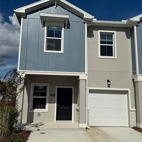2747 Skyline Loop — Photo 1