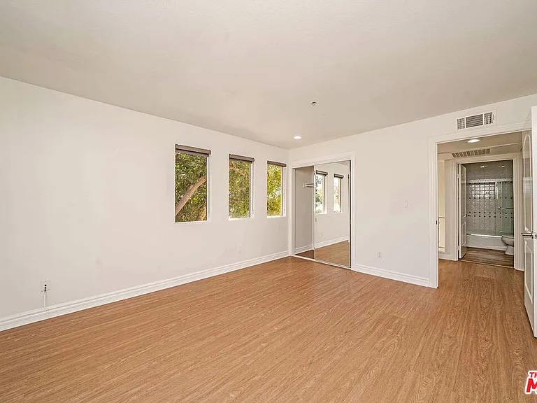 2311 Schader Dr #101 — Photo 26