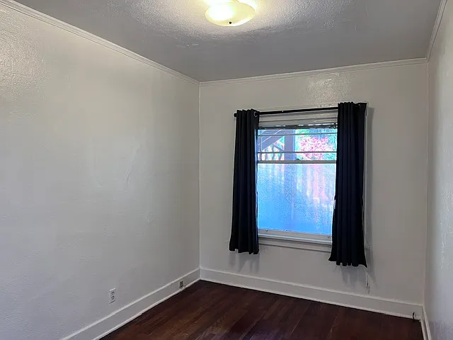 321 Walnut Ave #321 — Photo 4
